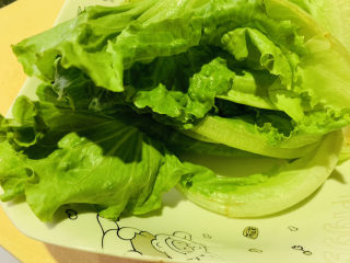 1、蒜蓉生菜,准备生菜