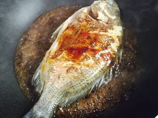 13、美味家烧+红烧鱼,大火烧开