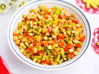 15、超下饭神器蒜苔香干粒,超下饭神器。