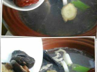 5、红枣枸杞乌鸡汤,煲一个小时后打开盖，放入香菇，红枣，继续煲