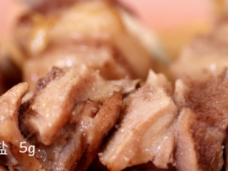 6、羊排手抓饭,加少许食盐