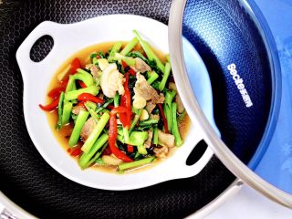 14、菜心红椒炒肉片,清爽营养又好吃的菜心红椒炒肉片出锅咯。