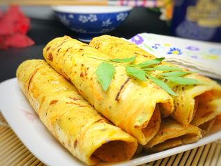 17、做饼+黑胡椒胡萝卜煎饼,早上煎几张这样的饼,配上一碗粥。