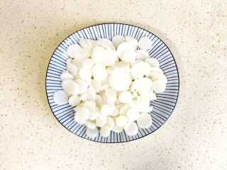 5、山药红枣糕,拿出来冷却