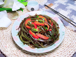 15、香辣海带丝,吃起来吧！