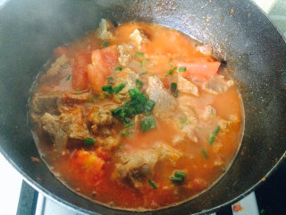 19、桂花香贴秋膘——番茄牛腩,大火收汁，放一点点盐调味就够了。