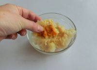 2、四色补血羹,白木耳用温水泡开，去根