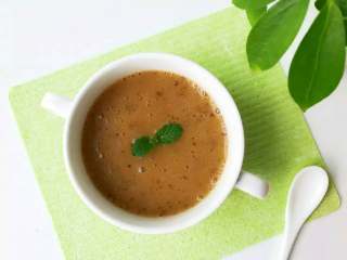 7、宝宝辅食：栗子红枣粥—喝一碗，热乎乎，营养暖胃又舒心！10M+,对于咀嚼能力有限的宝宝，直接用料理棒搅拌成泥再食用即可。