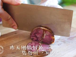 15、酱牛肉18m+（宝宝辅食）,切片，昨天做好的一块，拿来借用一下哈，怎么样看出金钱腱“金钱”的感觉了吧~