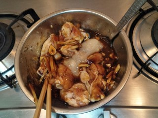 5、和谐鸡翅——吃吃吃——蒜香蜂蜜秘制鸡翅,搅和搅和盖保鲜膜冷藏一碗