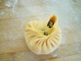20、南瓜猪肉豇豆包子,和包子一样包法。