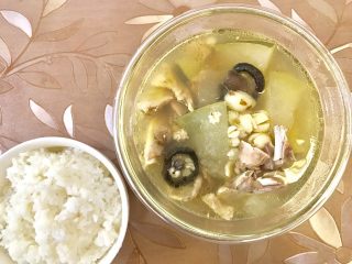 14、莲子薏米冬瓜老鸭汤,大功告成！一碗汤，一碗米饭，足矣