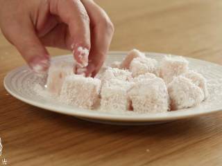 12、12m+草莓小方,滚上椰蓉~