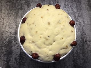 15、牛奶玉米面发糕,发酵至两倍大小