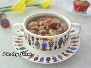 14、花生板栗猪骨汤,成品