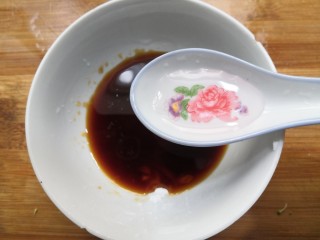 23、西兰花炒牛肉,加入200克水