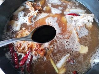 14、东北酱大骨,加两勺味极鲜酱油。