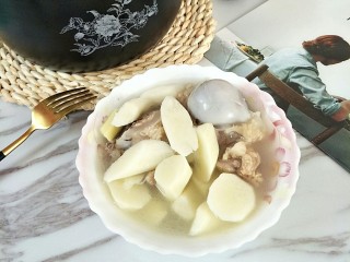 11、山药炖筒骨,成品