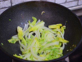 7、清炒娃娃菜,娃娃菜变软