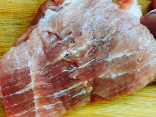 1、咖喱饭????,准备好瘦肉