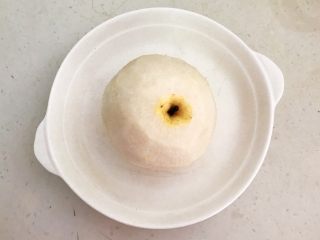 12、减脂健身菜  柠香黑椒三文鱼果蔬沙拉,给皇冠梨削皮