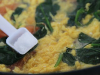 17、鸡蛋西红柿菠菜汤,加一勺盐