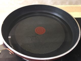 10、枸杞猪肝皮蛋瘦肉汤(清肝明目,准备一个锅，下要喝汤人数的分量