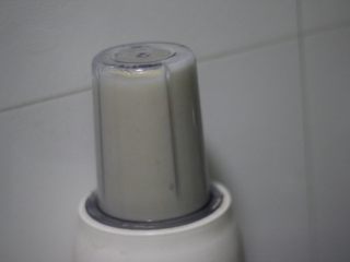 2、秋季滋补单品，秋梨膏,用料理机打成糊