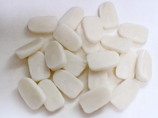 5、牛髓骨玉米汤,年糕切片