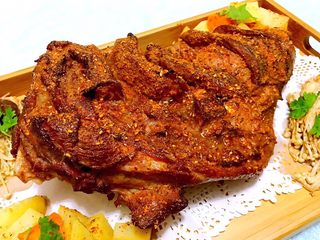 16、烤羊腿,这次羊腿烤制的非常成功无论是颜值还是口感都是一级棒