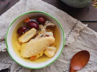 11、红枣西洋参鸡汤,成品。