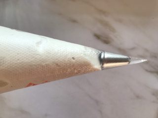 10、无糖红枣溶豆,我用的是中号八齿的裱花嘴