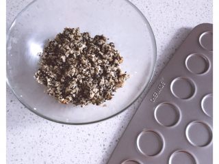 9、燕麦芝麻核桃酥－低卡又香酥的小饼干,准备用的模具