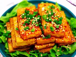 13、香辣煎豆腐,简单又美味。