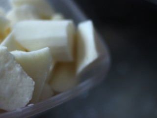 9、山药豌豆排骨汤,在离出锅前一小时倒入山药。