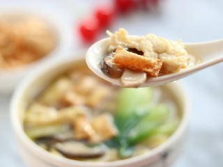 12、滑嫩营养鸡片汤,要不要来一碗，很香哒～