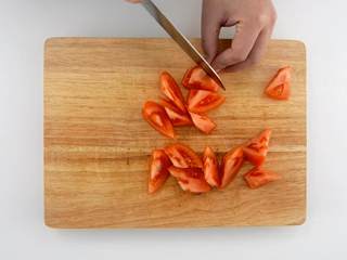 13、番茄烧菜 竟也有那么多小技巧,3-3番茄切块