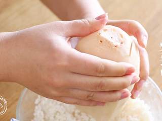 5、糯米莲藕12m+（宝宝辅食）,盖上之前切掉的小盖，用牙签封口~