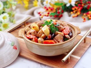 18、香菇板栗鸡块,成品