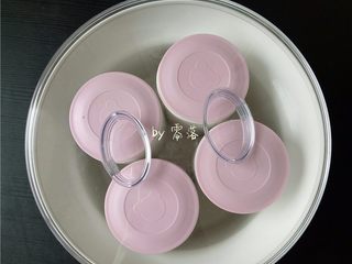 9、自制老酸奶,依然盖上盖子；