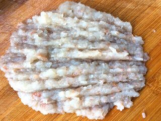 4、冬瓜虾肉汆丸子汤,如图