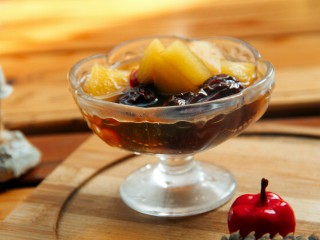 13、苹果红枣汤,然后就可以盛出来喝了