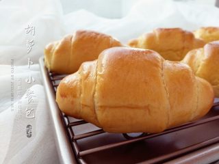 15、胡萝卜小餐包,成品图