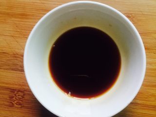 11、粤式清蒸鳓鱼,调匀即可