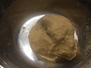 4、全麦司康~超简单无油低脂版,揉成面团