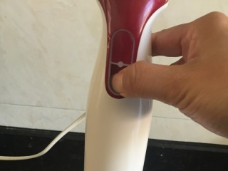 4、补血益气粥加蒸饺,选择二档，开始绞肉，大概10秒钟左右；