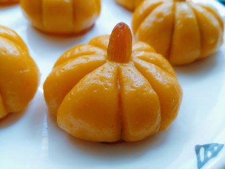 7、豆沙小南瓜,真的像个小南瓜一样