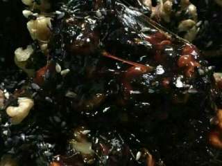 9、纯手工自制阿胶糕,补充下这是细小的拉丝！看着好诱人哒！