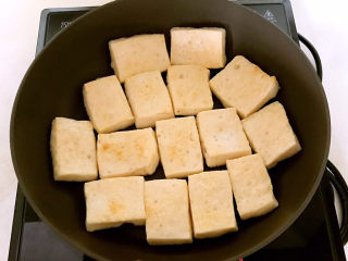 13、明虾煲,煎制两面金黄即可