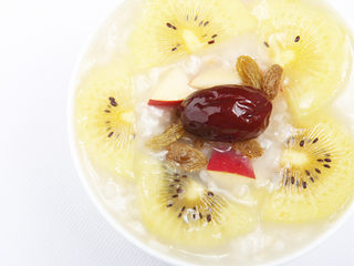 13、水果糙米粥,美味的水果糙米粥就煮好啦